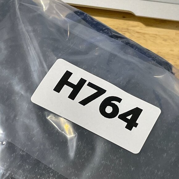 NEW Buffalo David Bitton Womens L Black V-Neck Lightweight Sweater - Picture 7 of 7